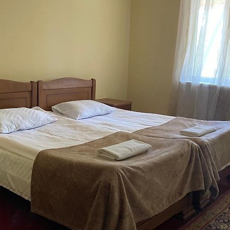 Guesthouse Chela Местия Екстериор снимка