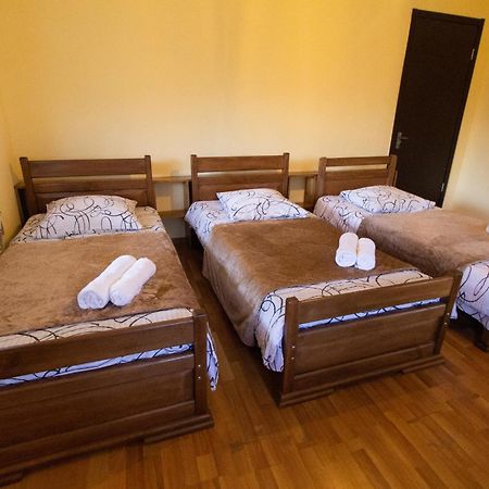 Guesthouse Chela Местия Екстериор снимка